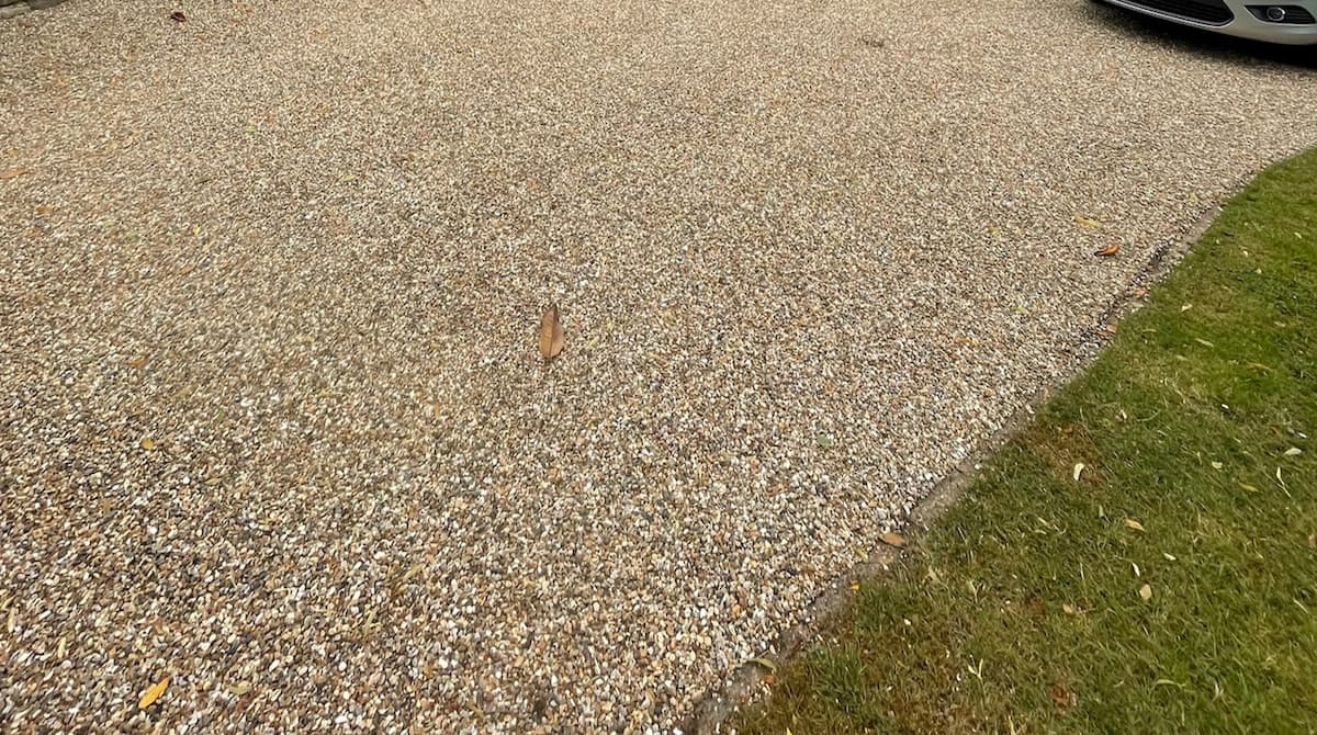 Driveway with Resin Surface 